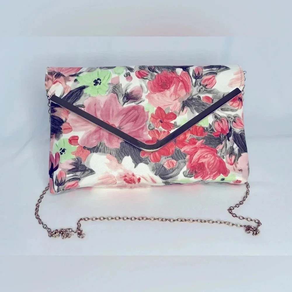 Crossbody Envelope Floral Clutch/Wallet (620)